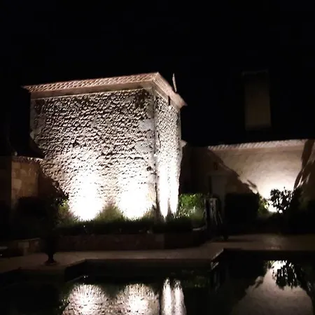 Bed & Breakfast Domaine De La Rocque Liorac-sur-Louyre